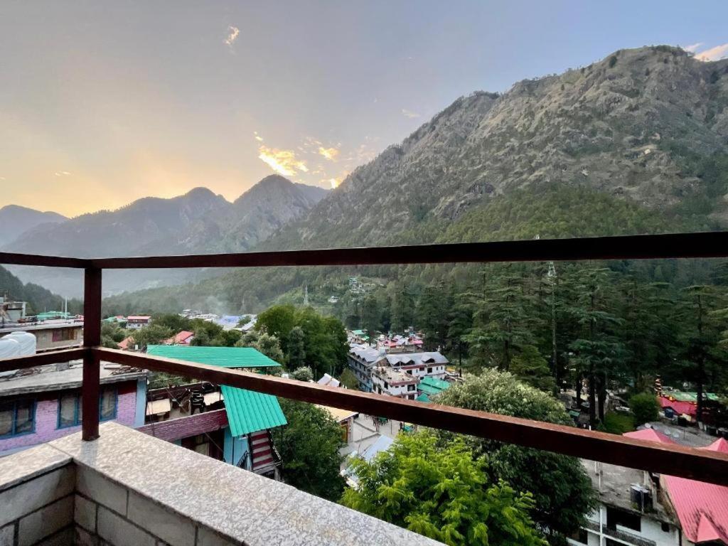 Diamond Valley X One Light Stays Kasol Eksteriør bilde